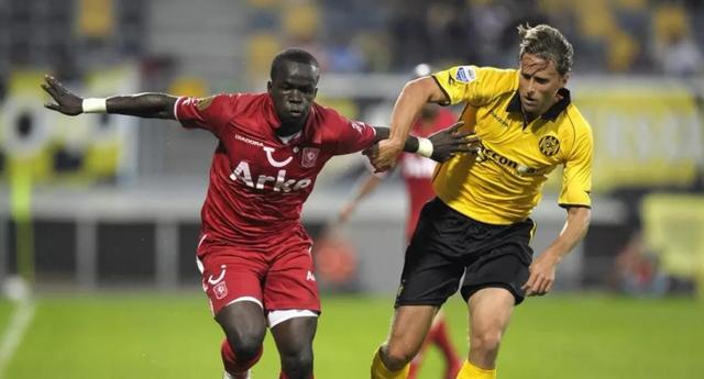 中国队以 中国队以