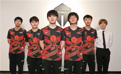 后场持球 后场持球